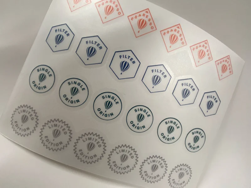 naklejki wybierane na folii transportowej